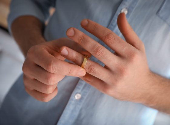 What are Common Mistakes People Make at the Start of a Divorce?